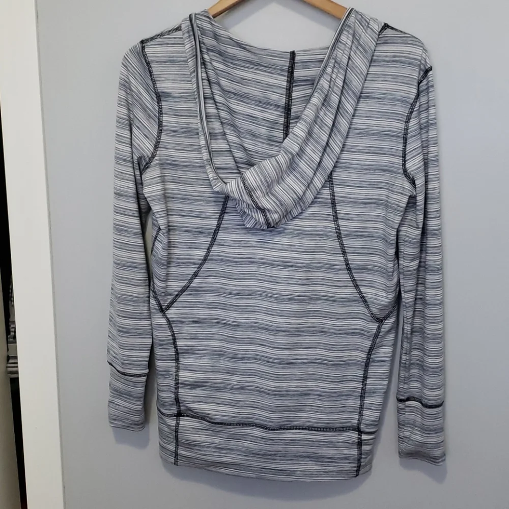 💙 Light weight champion hoodie - Picture 5 of 6